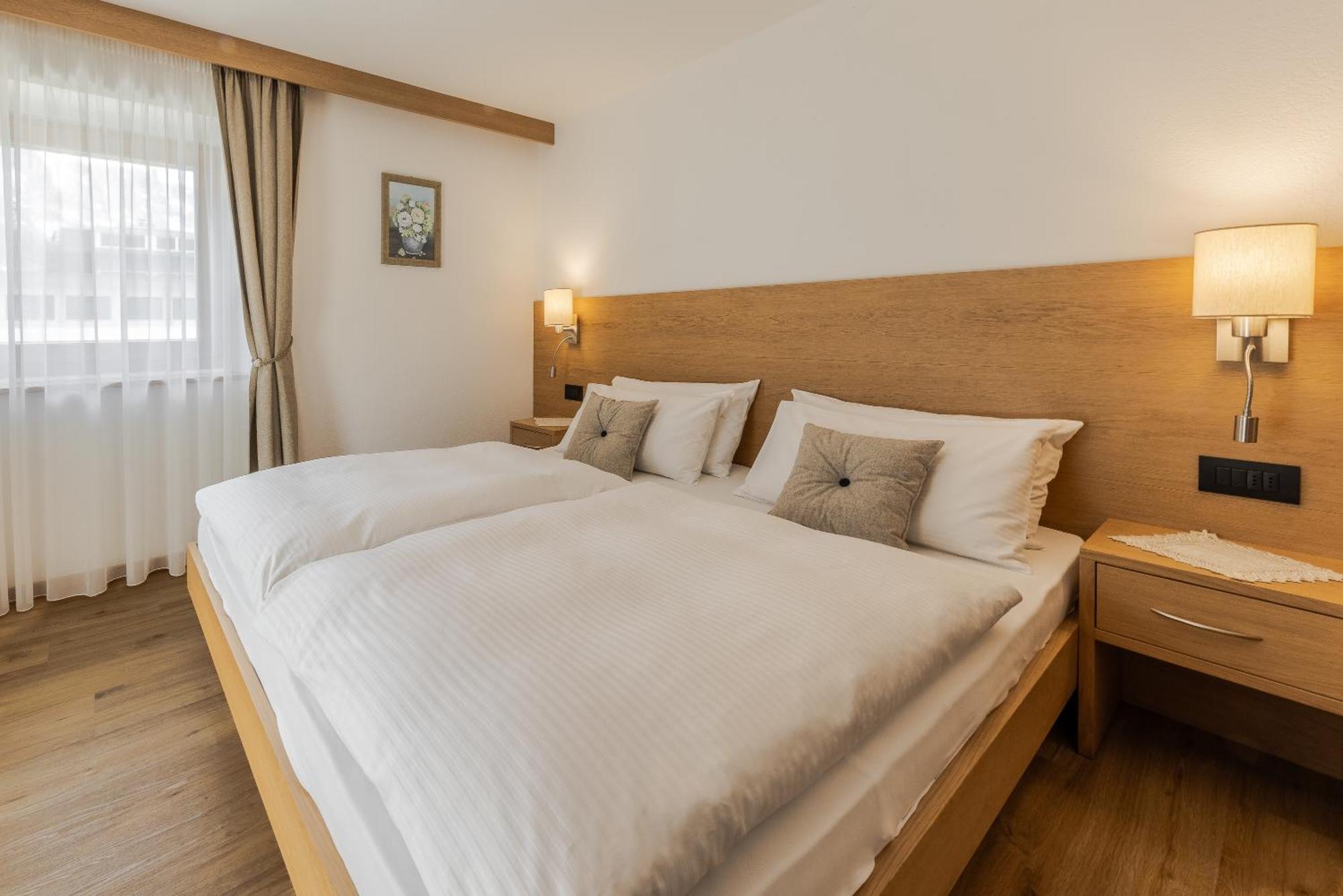 Villa Resi B&B Корвара-ин-Бадия Экстерьер фото